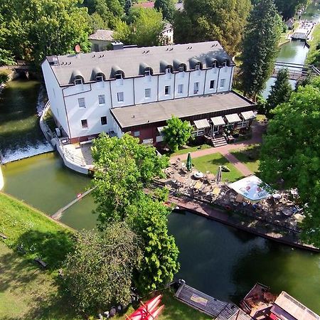 Seehotel Zum Loewen Strasen Kültér fotó